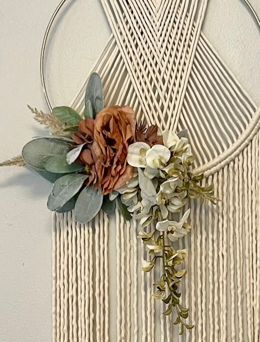 floral circular macrame wall hanging (12”)